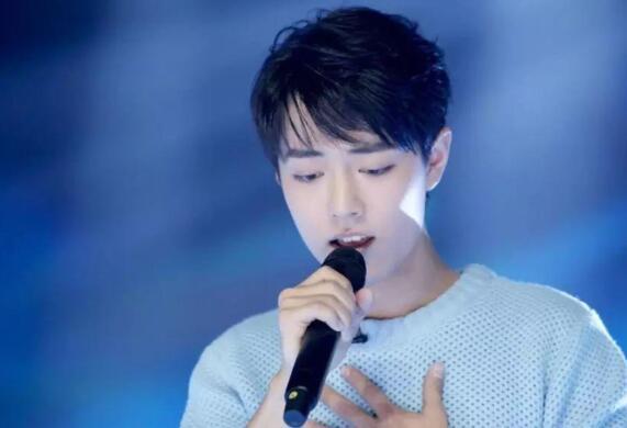 肖战谈娱乐圈八卦吃瓜